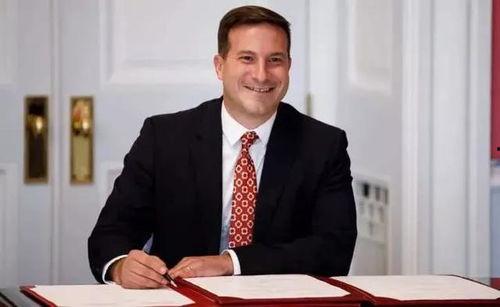 移民部长爆料新闻视频,新闻视频揭秘移民政策内幕