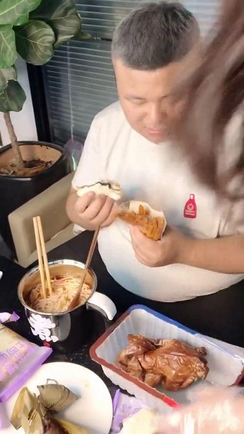 娱乐吃瓜酱试吃员,揭秘美食背后的娱乐故事