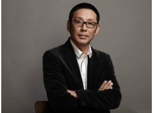 娱乐圈吃瓜陈哲远,娱乐圈吃瓜达人,揭秘明星幕后故事